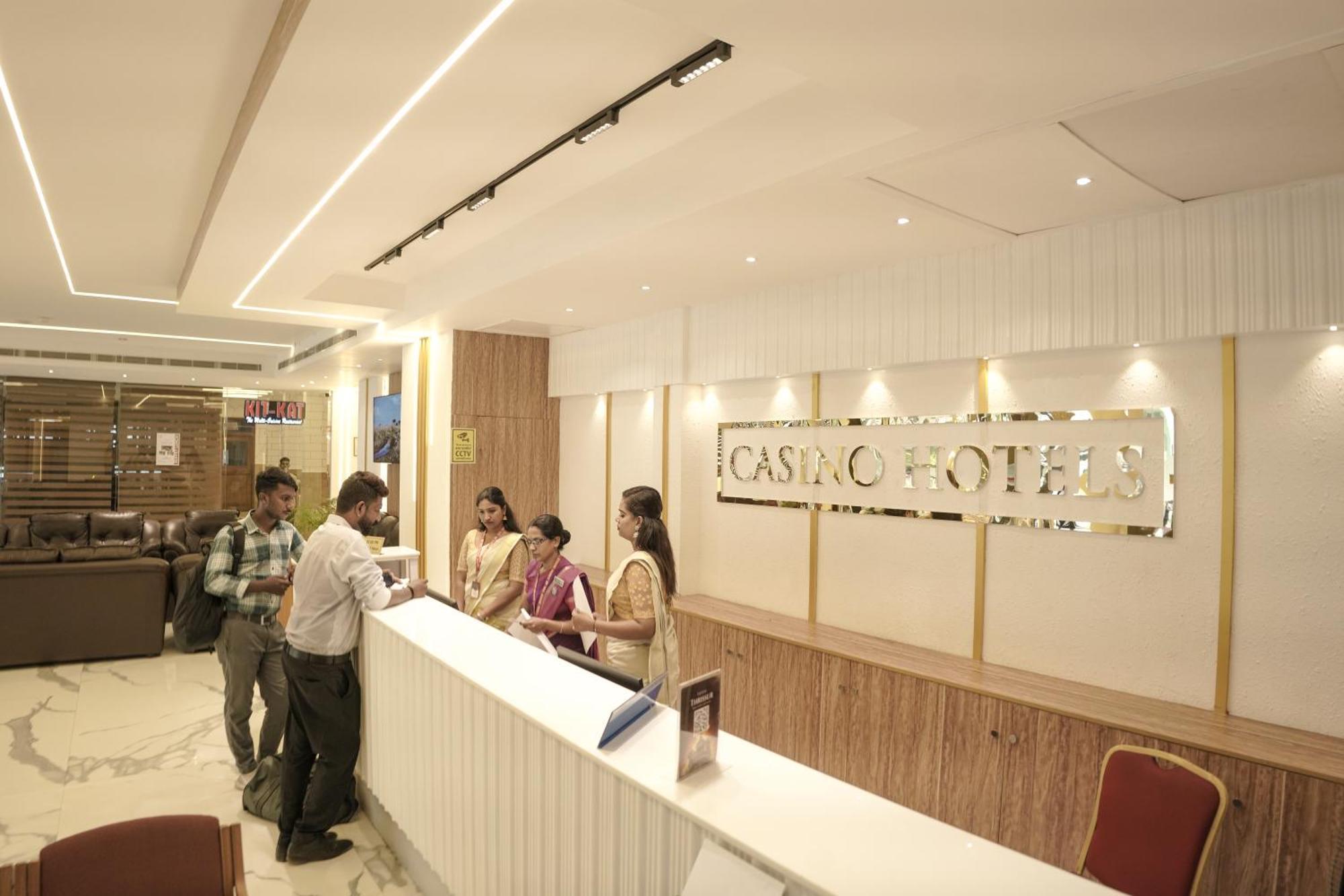 Casino Hotels Ltd Thrissur Eksteriør billede