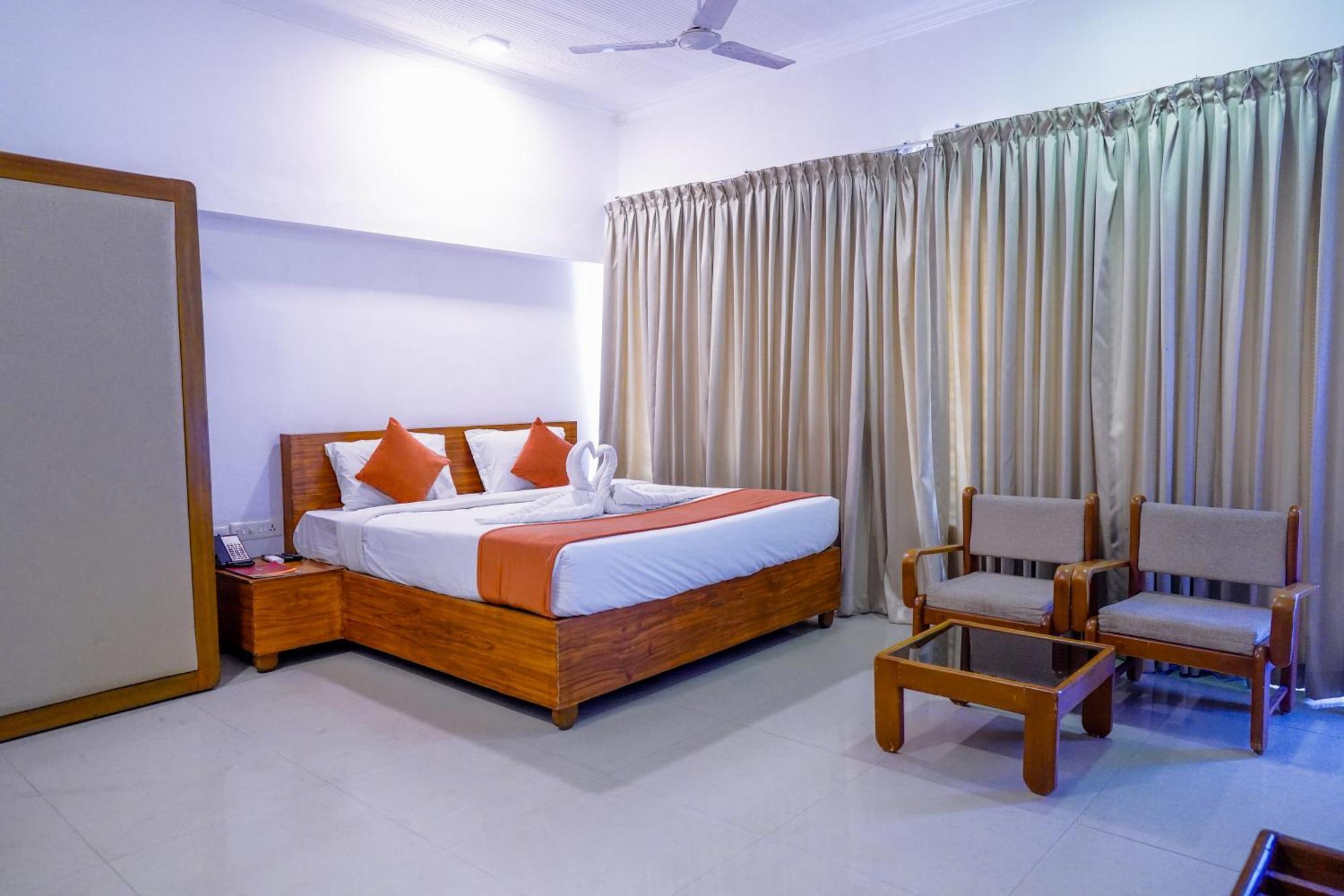 Casino Hotels Ltd Thrissur Eksteriør billede