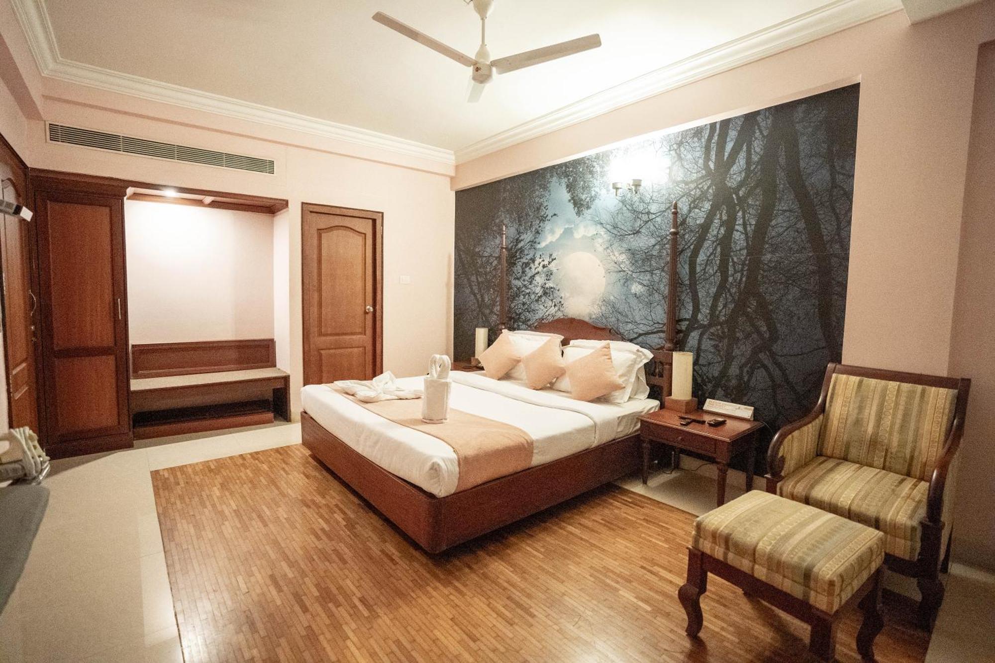 Casino Hotels Ltd Thrissur Eksteriør billede