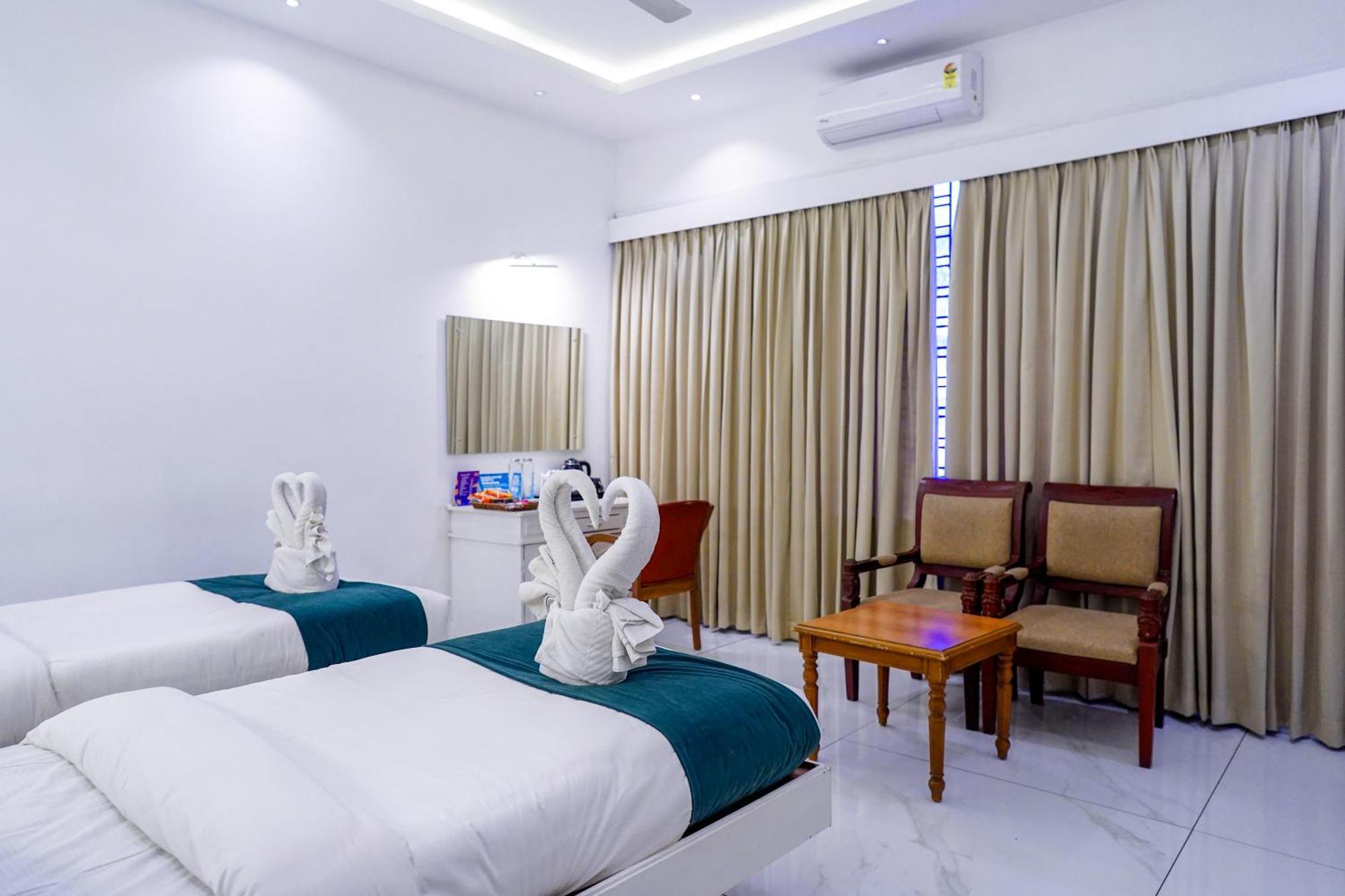 Casino Hotels Ltd Thrissur Eksteriør billede