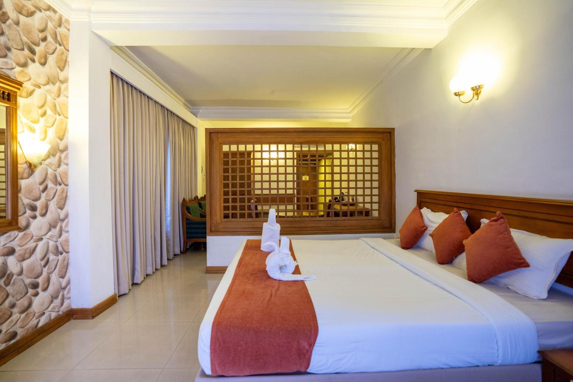 Casino Hotels Ltd Thrissur Eksteriør billede