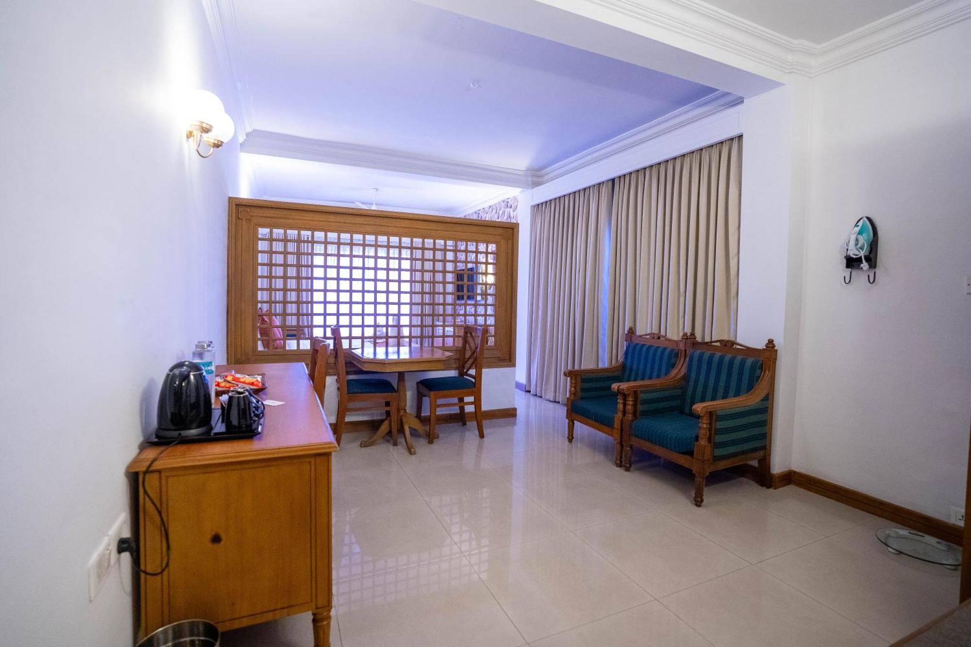 Casino Hotels Ltd Thrissur Eksteriør billede