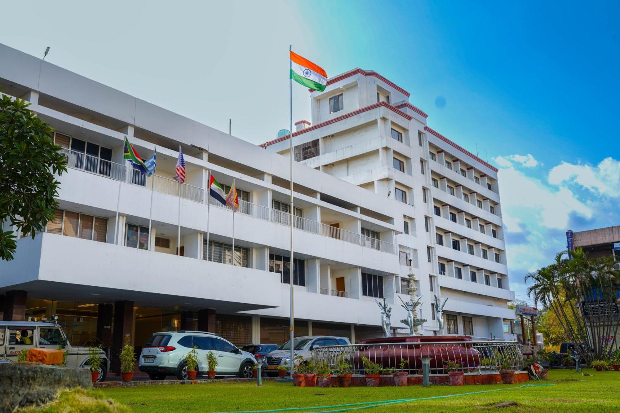 Casino Hotels Ltd Thrissur Eksteriør billede